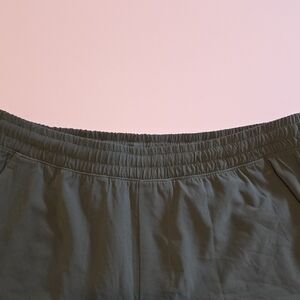 NWOT Lululemon Athletic Shorts Size L